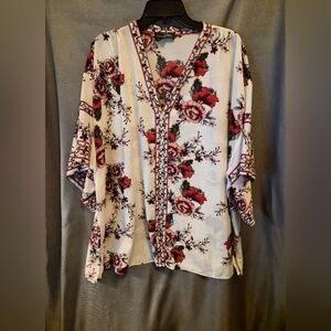 Floral V-Neck Kimono Top - White with Red Rose Print 3X